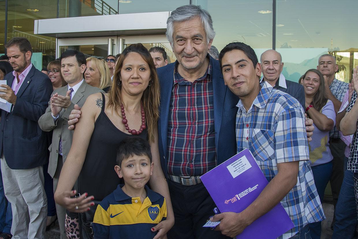 Trescientas familias de San Luis pasarán las Fiestas en su casa propia