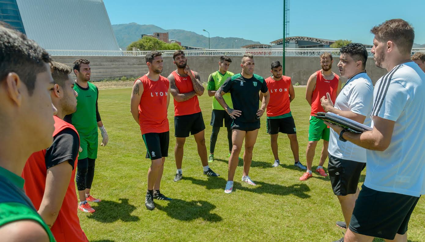 Sportivo Estudiantes es el primer equipo de fútbol en entrenar en el Campus Abierto ULP