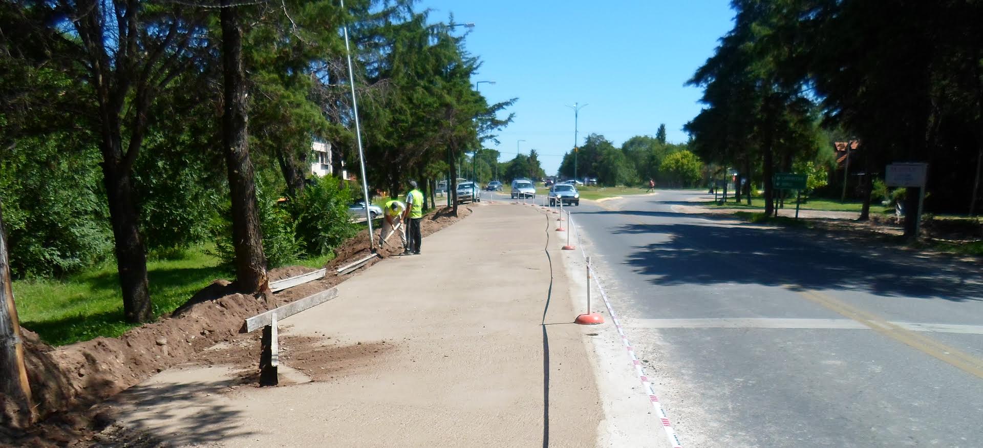 Más obras para mejorar las banquinas en las rutas y autopistas de la provincia