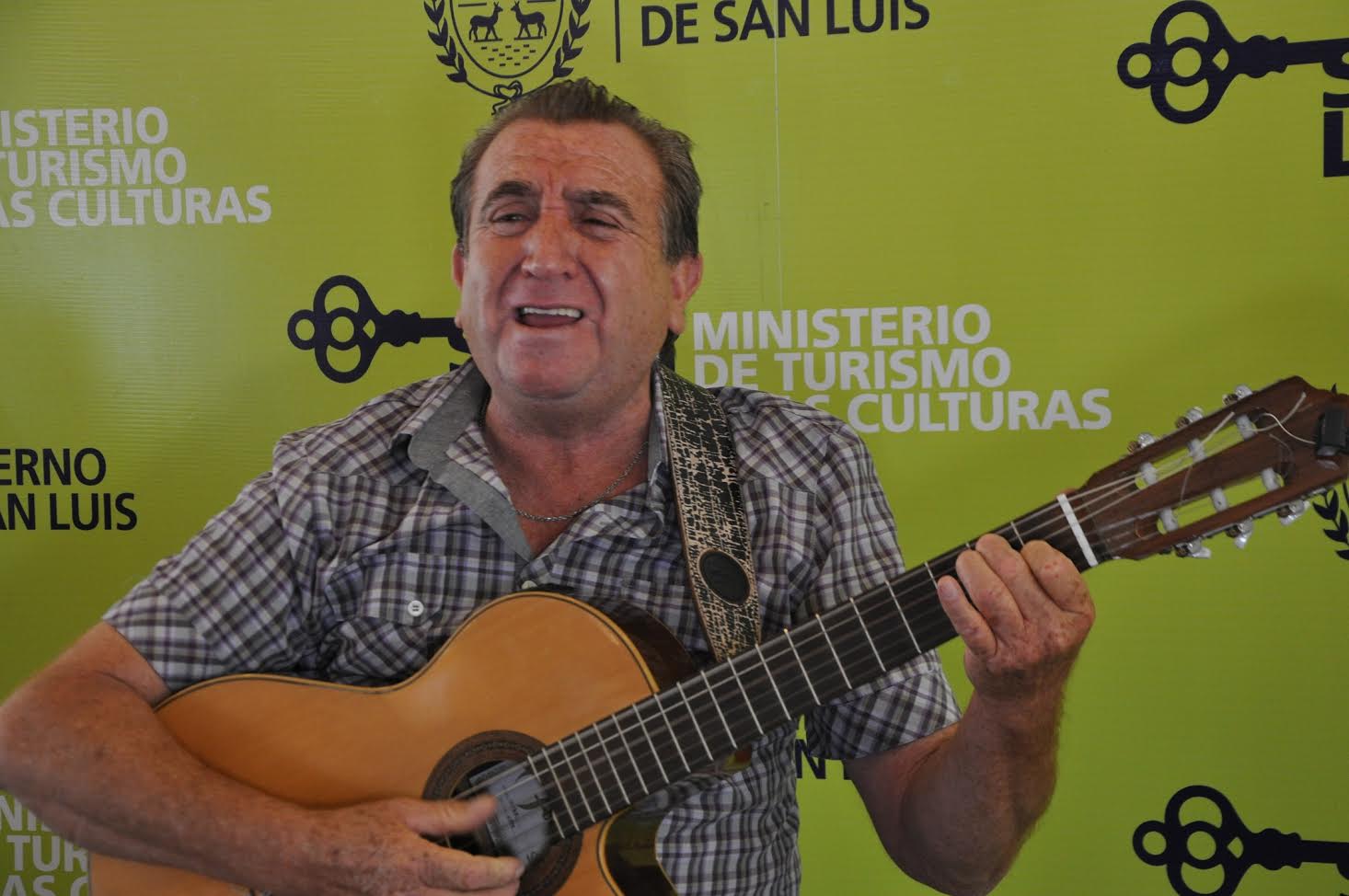 Víctor Sosa Ramírez, en el Ciclo Cultural