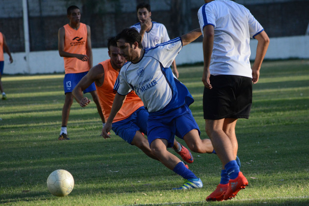 Juventud sigue probando