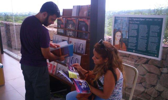 Ya funciona una biblioteca en el Hito del Bicentenario