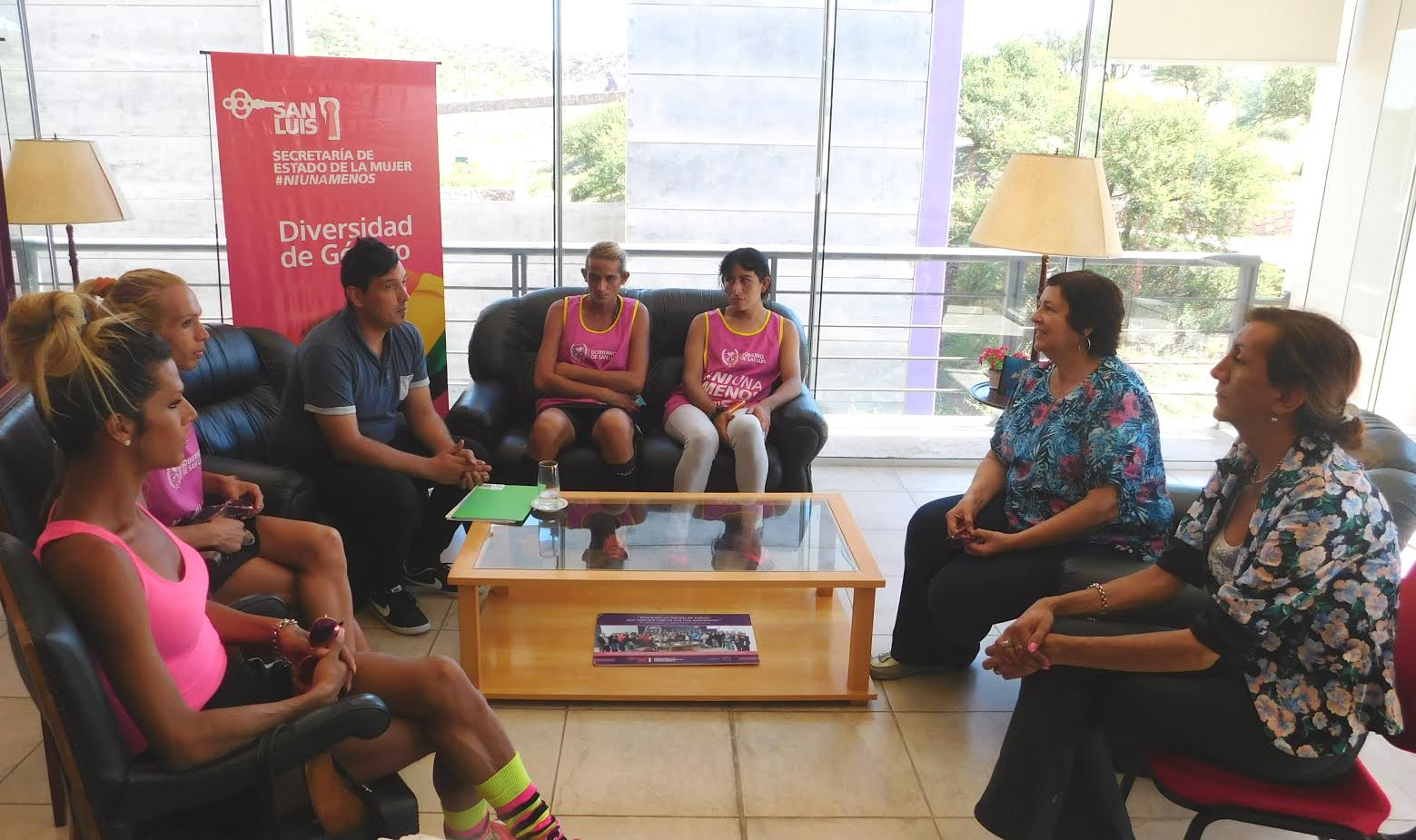 Adriana Bazzano recibió a integrantes del Selectivo Argentino de Hockey LGBT