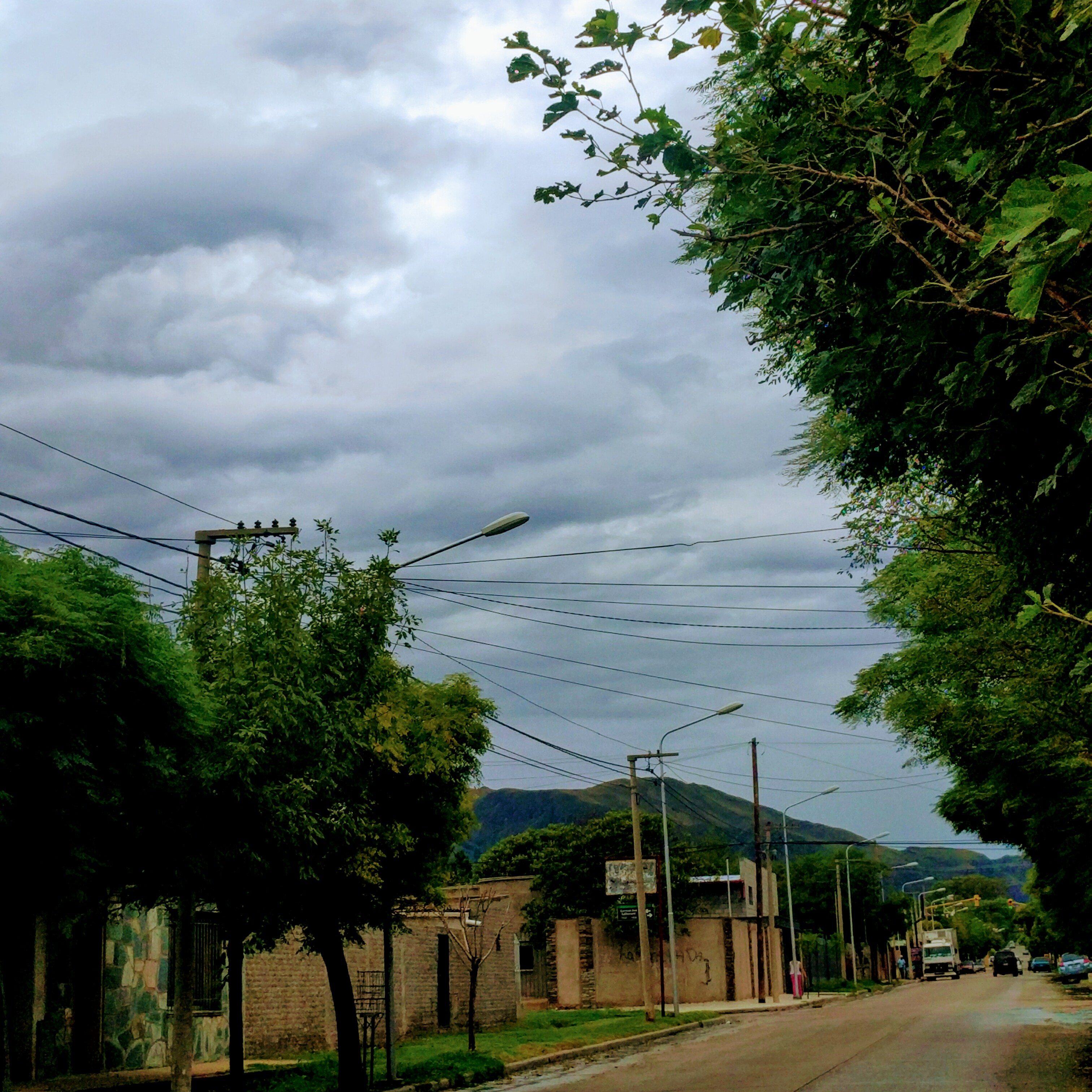 Rige un alerta meteorológico por tormentas fuertes