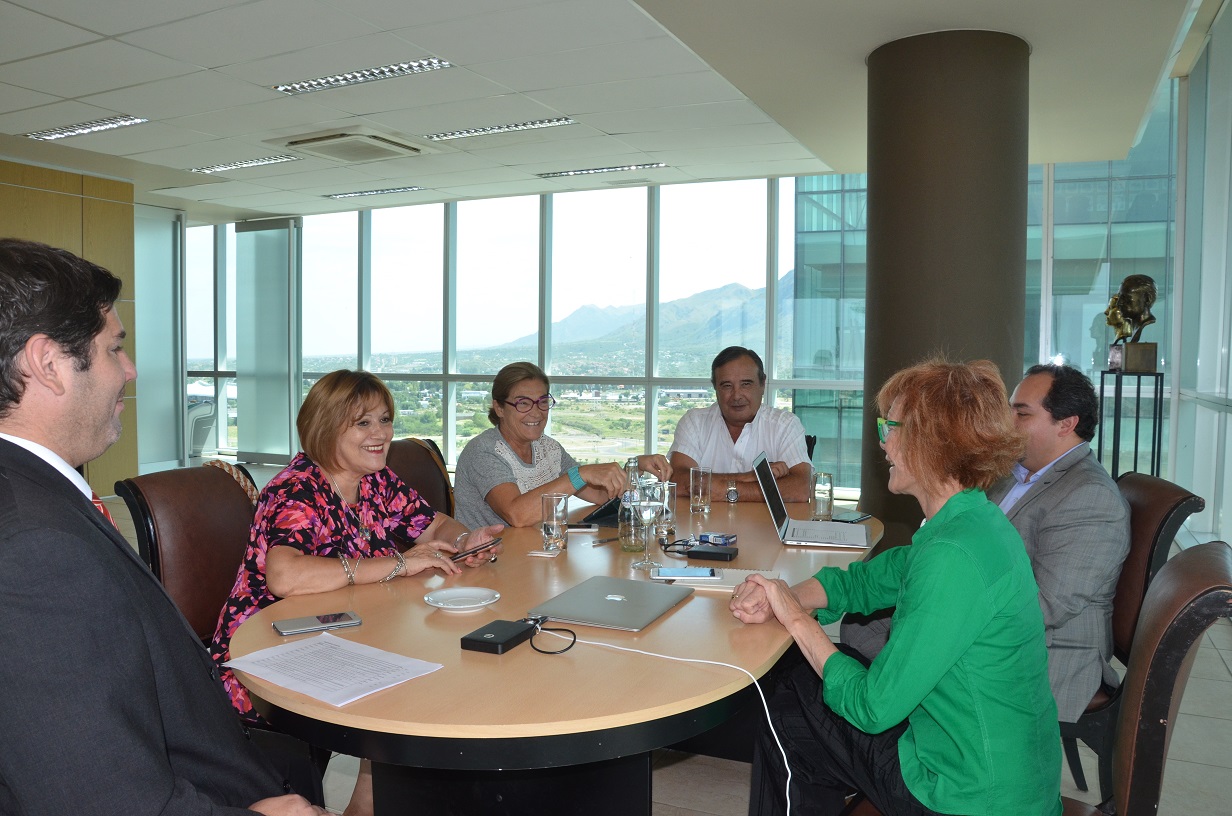 La ministra Bañuelos se reunió con autoridades del Poder Judicial