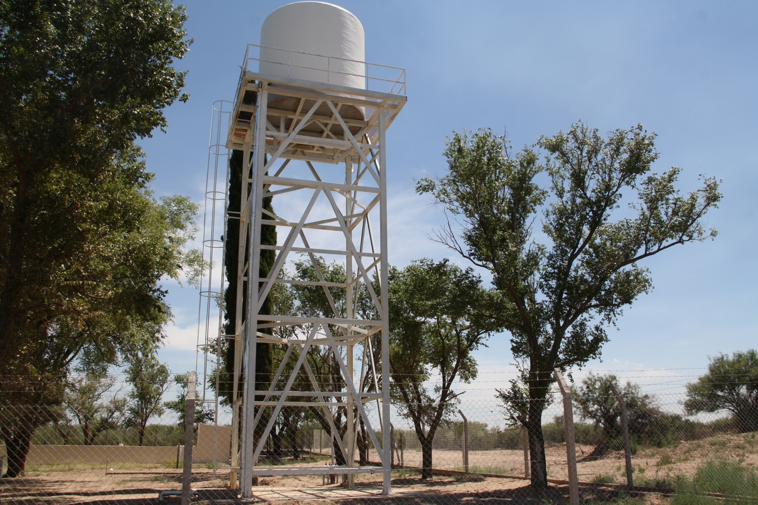 Restablecieron el servicio de agua en Beazley