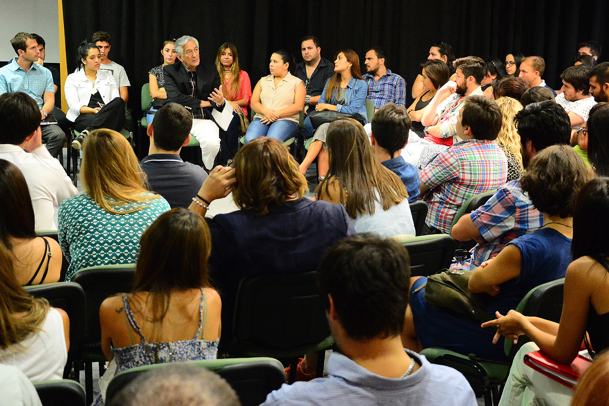 “La idea es que el partido sea de los jóvenes”