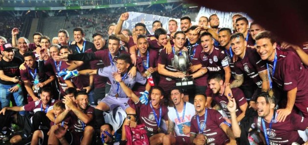 Lanús derrotó a River y consiguió un nuevo título para su historial. Ahora es súper campeón del fútbol argentino.