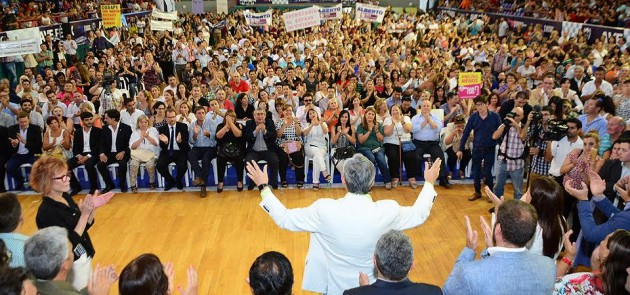 El acto se realizó durante la mañana del lunes