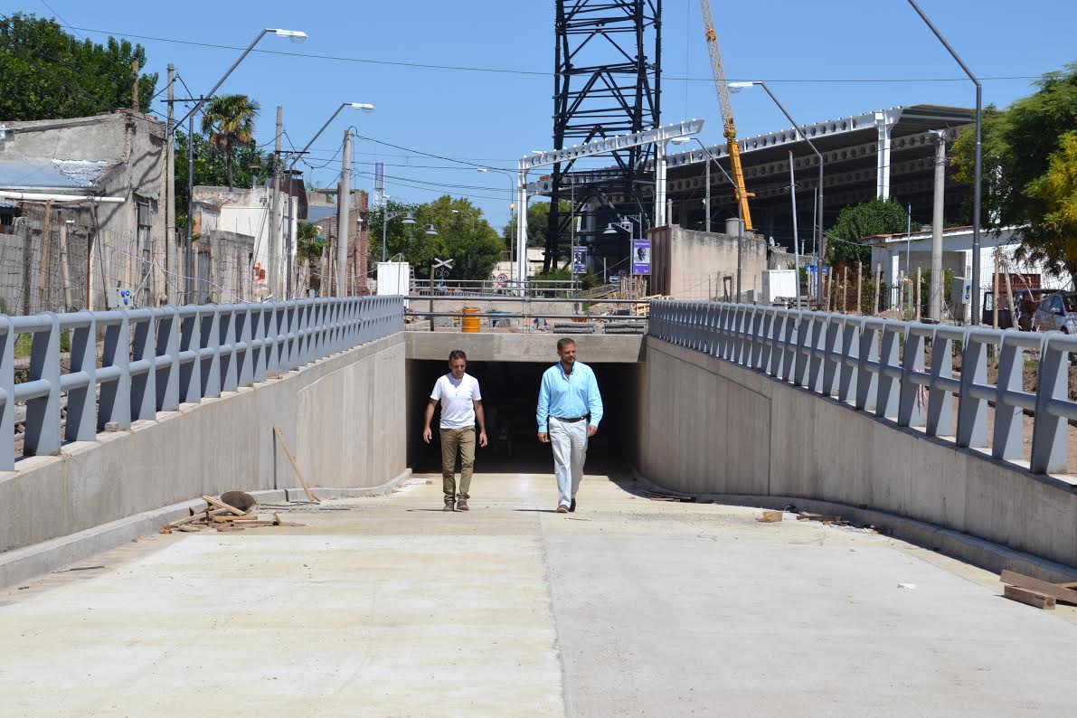 El ministro Tomasevich recorrió obras mercedinas