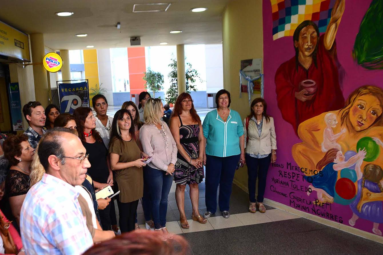 La Secretaría de la Mujer inauguró un mural en la Terminal de San Luis