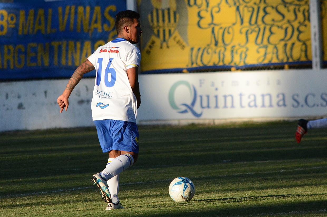 Juventud ya está en Tucumán y espera el partido ante Concepción