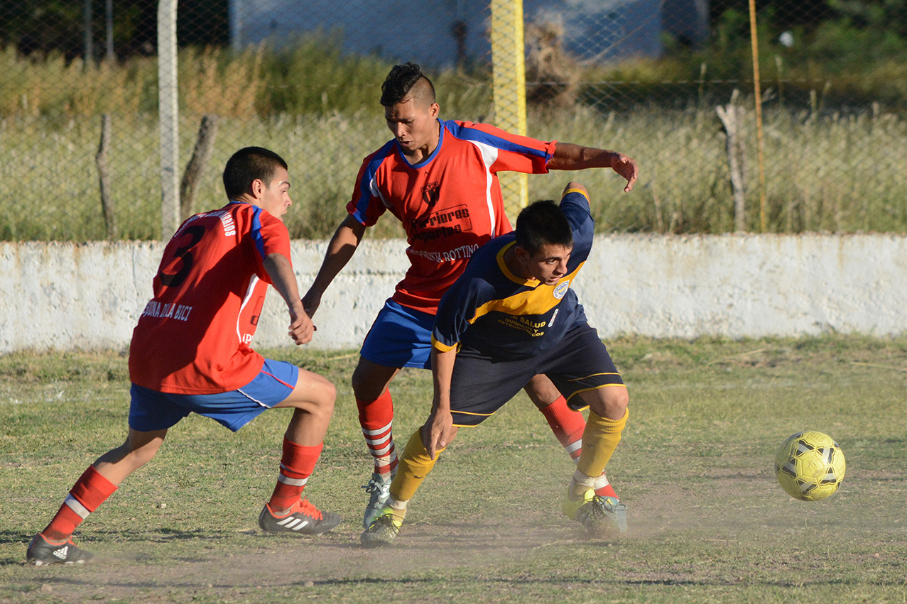 El fútbol local puso primera