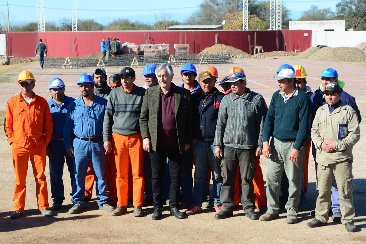 El Gobierno finalizará la construcción de 209 viviendas en el departamento Pedernera