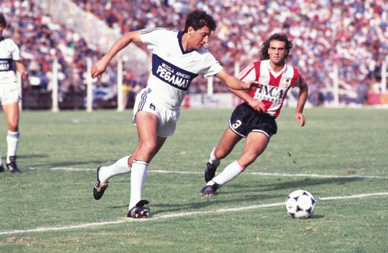 “El gol del terremoto” para el triunfo de Gimnasia en el clásico de La Plata