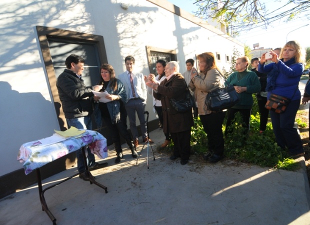 Vecinos del barrio Vialidad Nacional recuperan el salón comunitario