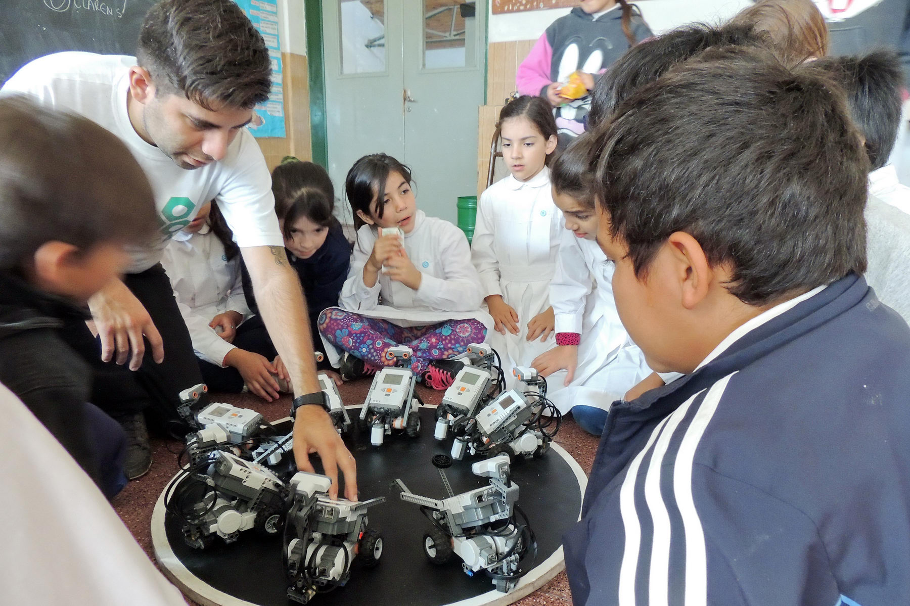 Los alumnos de la Escuela Nº 70 “Provincia de San Luis” disfrutaron de una jornada de robótica con la ULP