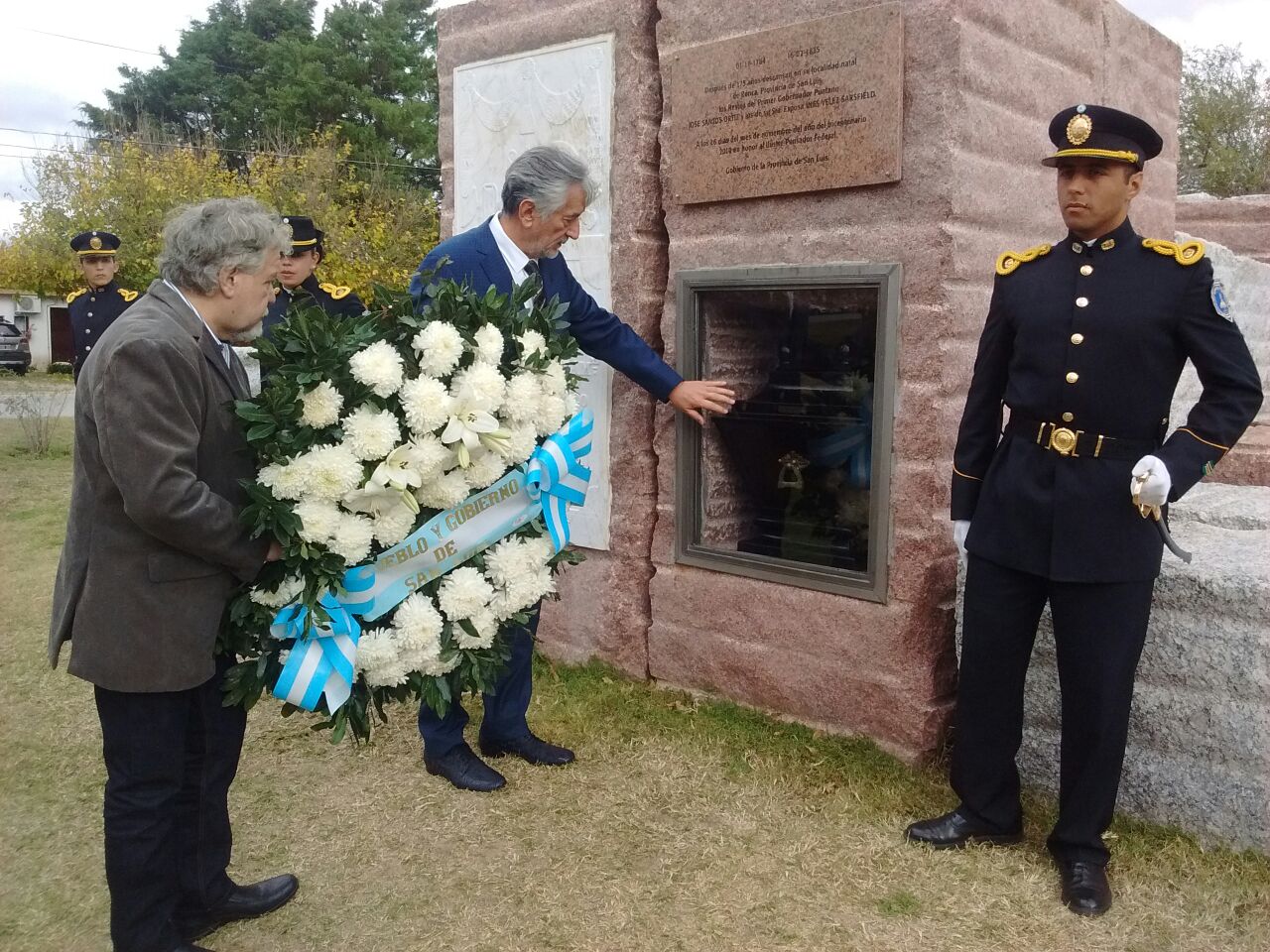 La Provincia le rindió homenaje al coronel Pringles y a los granaderos puntanos