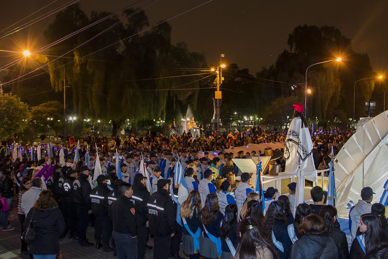 La Escuela Normal “Juan Pascual Pringles” celebró su procesión cívica número 100