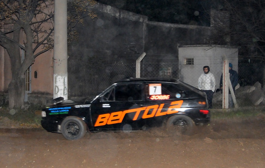 Bertola domina en el Rally de san Francisco