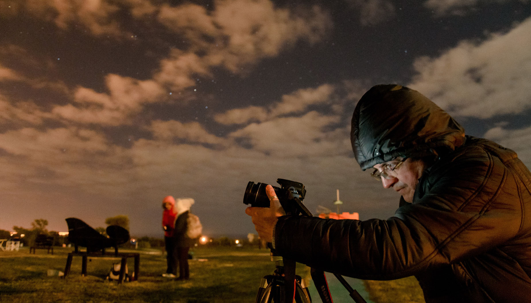 Aficionados del cielo aprendieron sobre astrofotografía