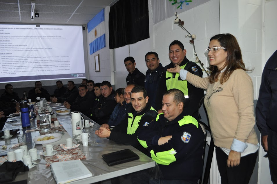 Más de 40 policías participaron de la primera jornada de capacitación