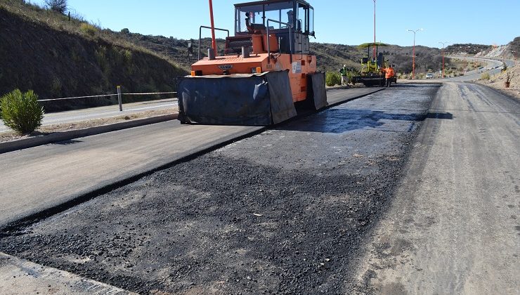 Más obras en rutas y autopistas de la provincia