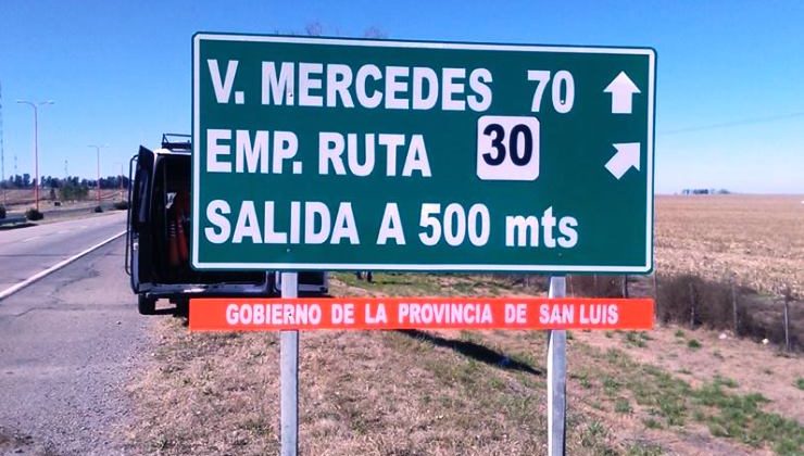 El Ente Control de Rutas colocó y reparó más de 100 carteles viales