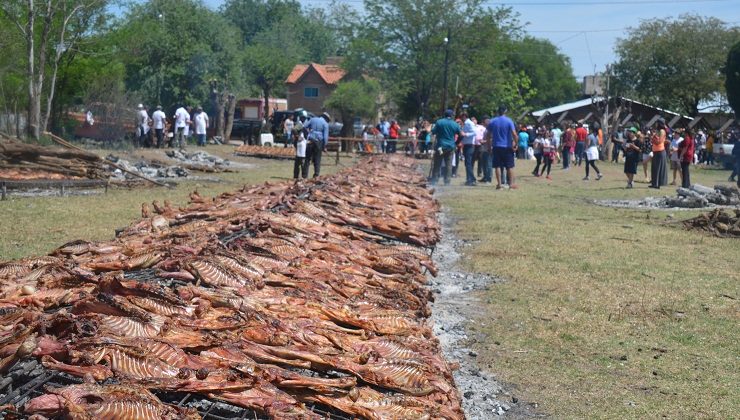 Una fiesta tradicional con chivos 100 % puntanos