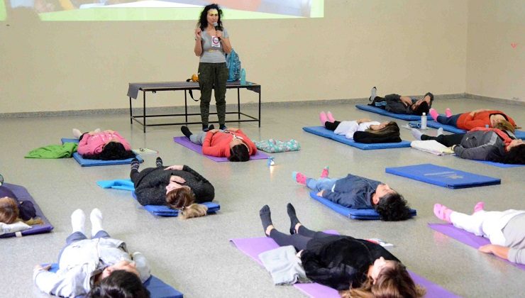 Yoga para docentes como herramienta innovadora