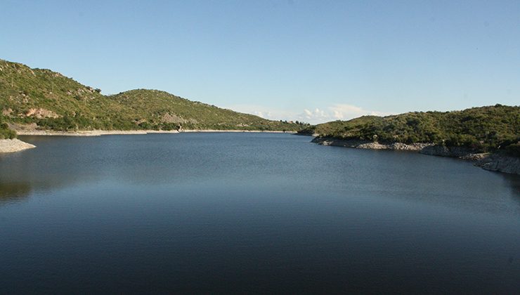 En el corazón del departamento San Martín, el dique La Huertita encanta a sus visitantes