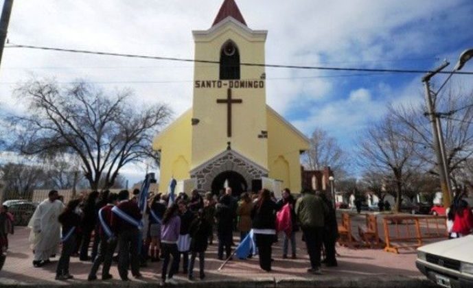 La Toma renueva su fe en Santo Domingo de Guzmán