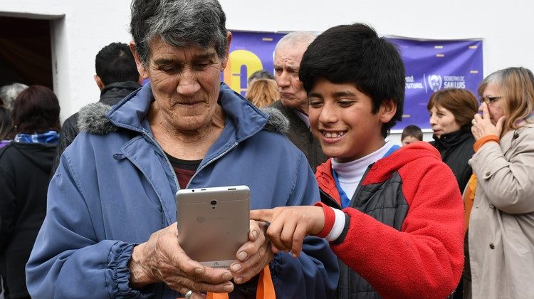 Hoy reciben sus tabletas los beneficiarios de Concarán