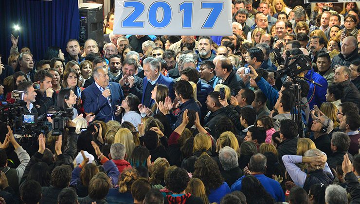 “Adolfo es nuestra bandera y lo vamos a acompañar con el doble de entusiasmo”