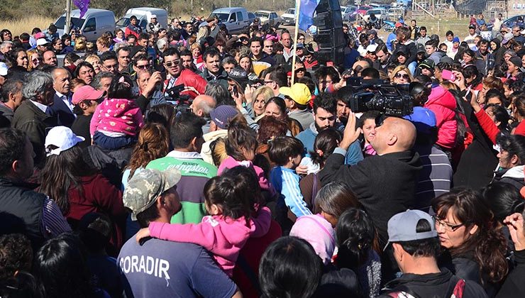 Adolfo: “Poggi nos entregó el Gobierno con un problema en el B° La República y nosotros vamos a solucionarlo”