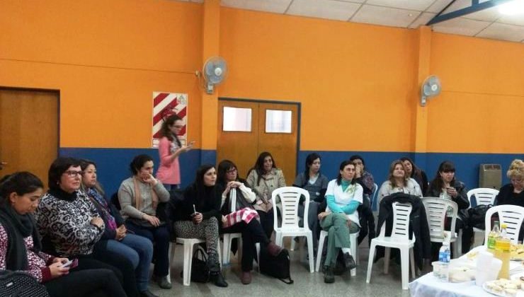 Bazzano se reunió con más de 50 mujeres de Justo Daract