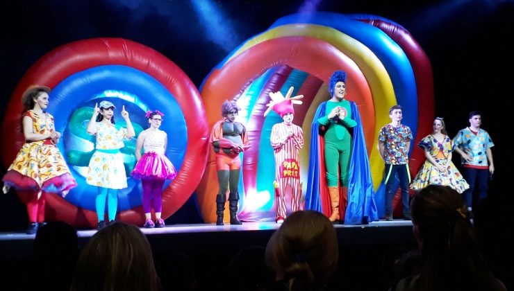 Presentaron la comedia musical “Supersaludable: en el maravilloso mundo de los alimentos”