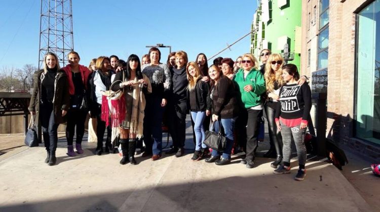 Mateada con mujeres asistidas por la Secretaría de la Mujer