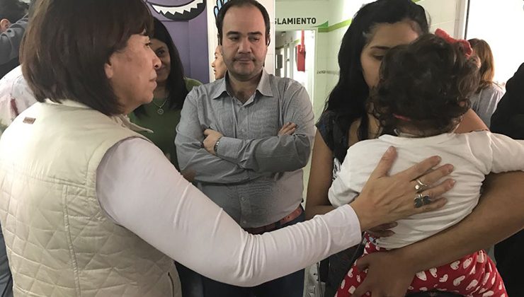 La ministra Corvalán recorrió el Hospital San Luis y visitó pacientes