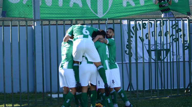 Estudiantes ganó 2 a 0  en el debut