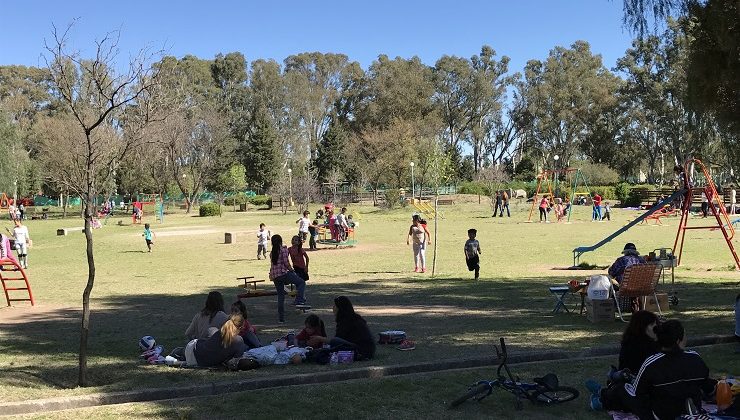 La llegada de la primavera también se festejó en el Parque de las Naciones