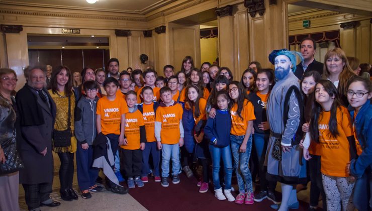 Alumnos de la Punta presenciaron la obra “La Cenicienta”