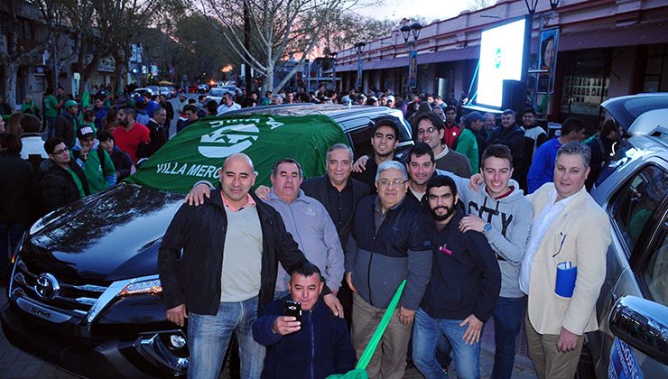 La UPrO recibió una camioneta gestionada por SMATA