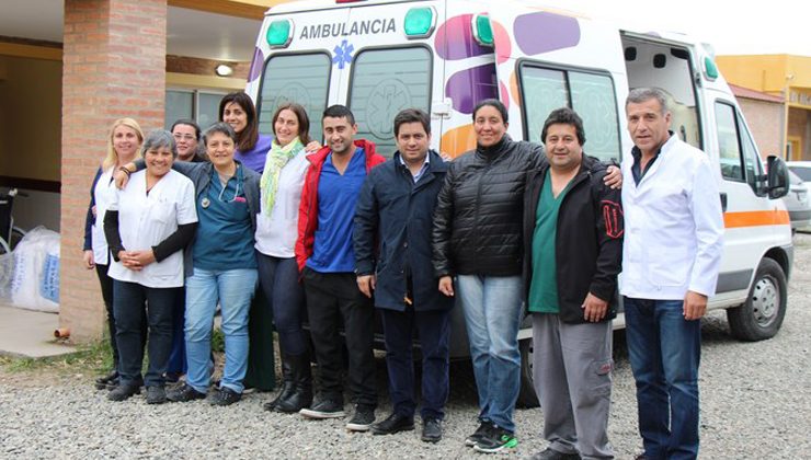 Especialistas, médicos y una ambulancia para Santa Rosa