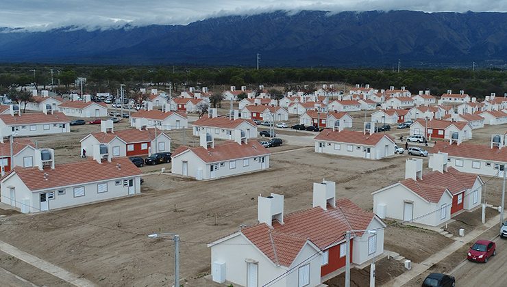 Entregarán 10 viviendas sociales a familias de San Francisco y Leandro N. Alem