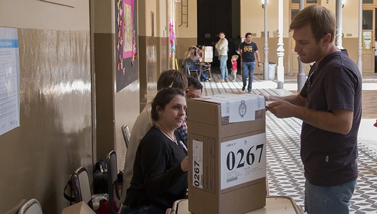 Este martes, en el turno mañana, no habrá clases en las escuelas donde se votó