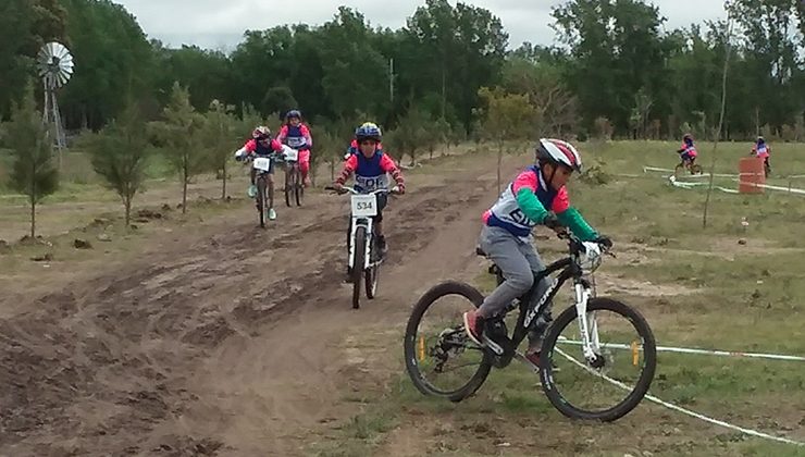 El embalse Villa Mercedes albergó el Campeonato Mountain Bike