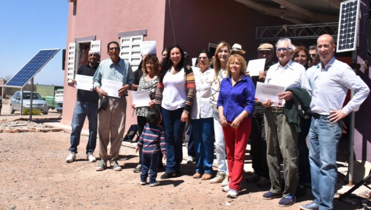 “Mi Energía Rural”: 24 familias del departamento Belgrano recibirán su heladera solar