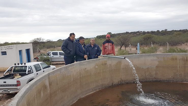 Se reactiva el agua cruda para uso ganadero