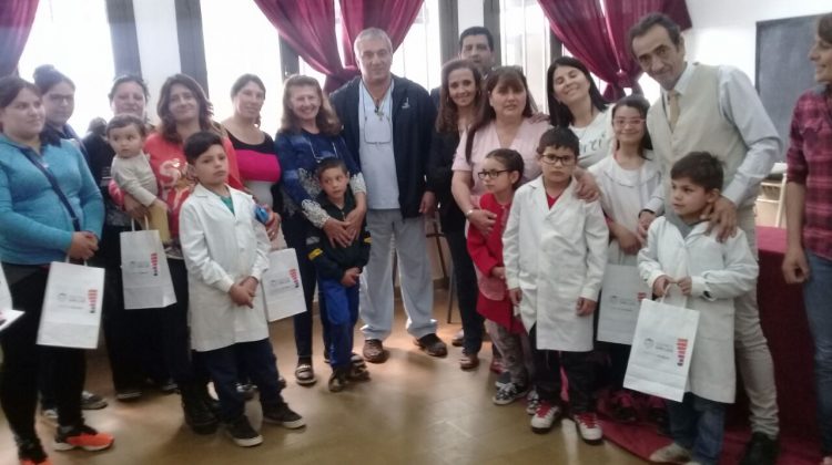 Nueva entrega de anteojos a niños y adolescentes en distintos puntos de la provincia